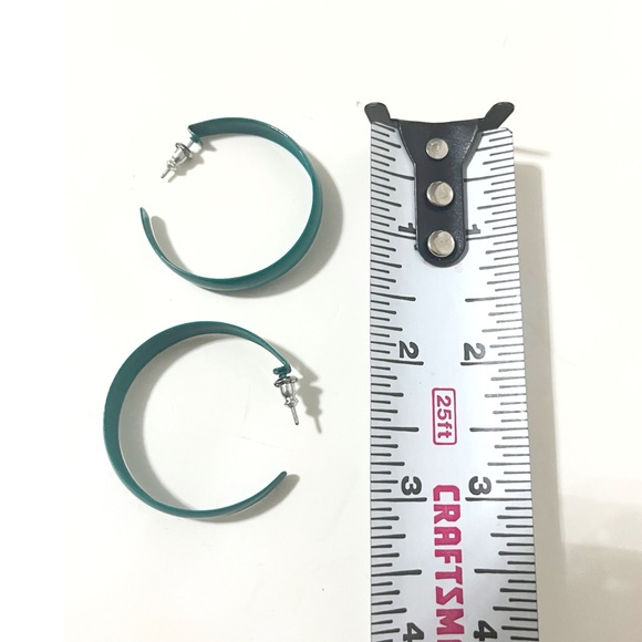 Round Earrings - Picture 3 of 3